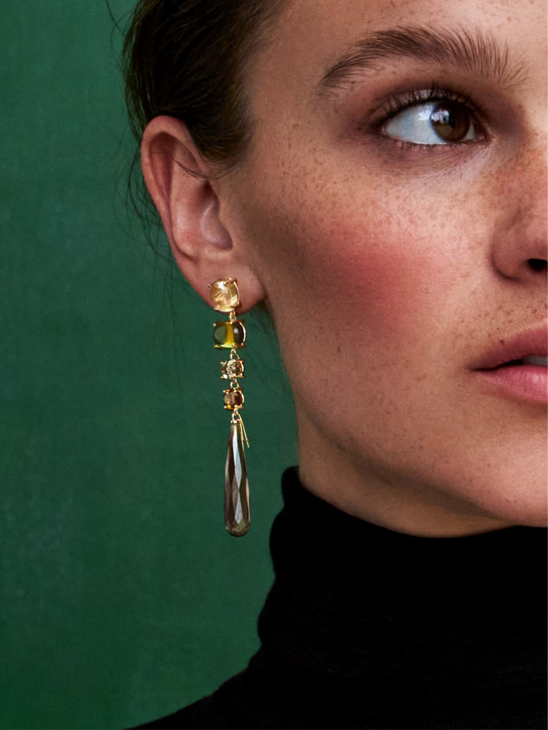 Gemstone jewellery