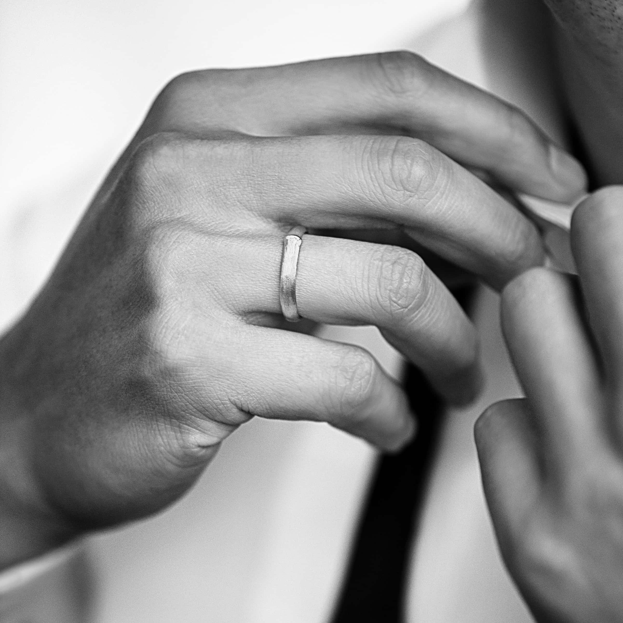 men's wedding bands
