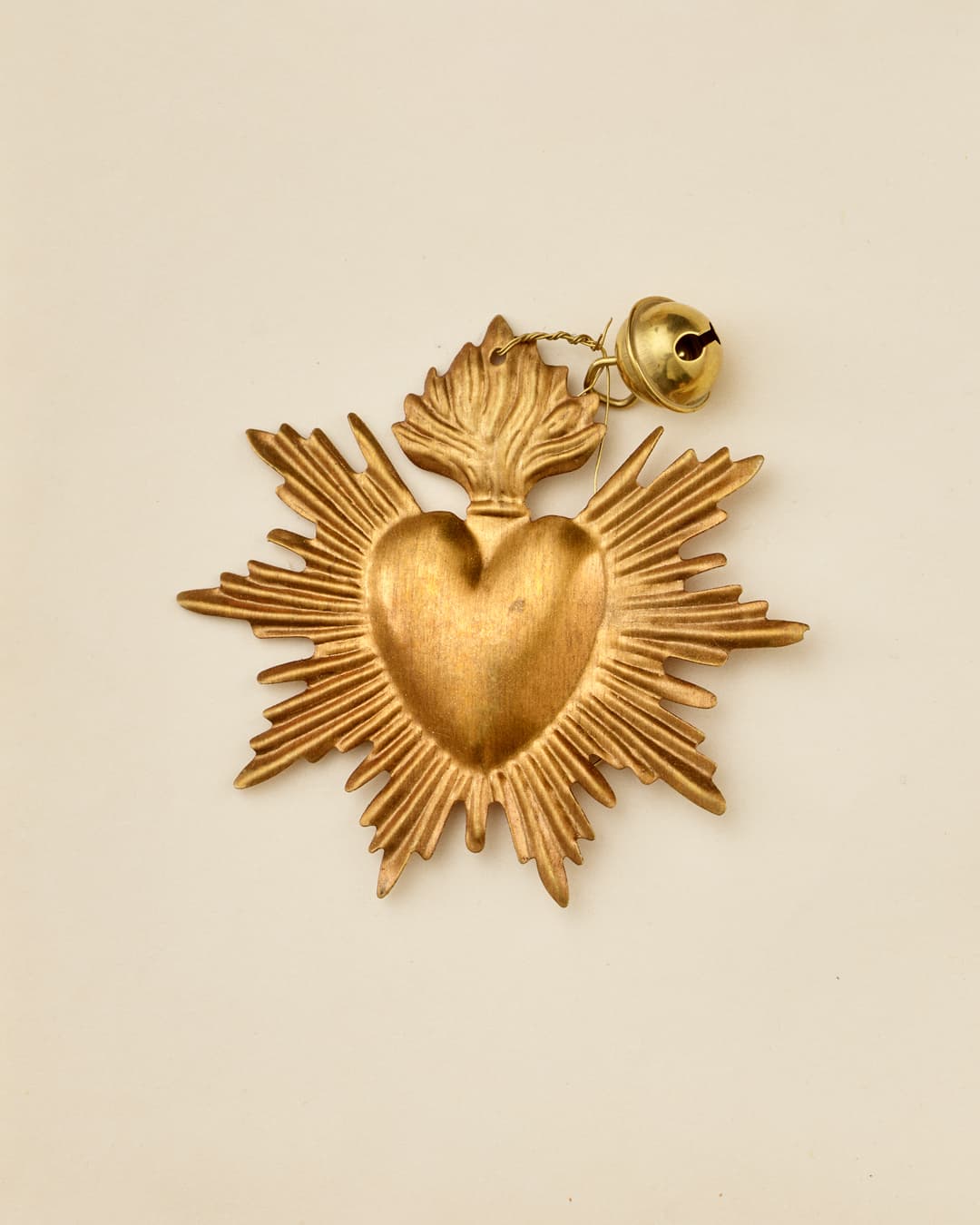 AN EYE FOR THE UNIQUE