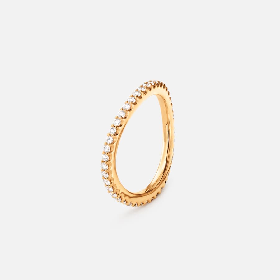 Love Bands ring gebogen in Gelbgold mit Diamanten  |  Ole Lynggaard Copenhagen