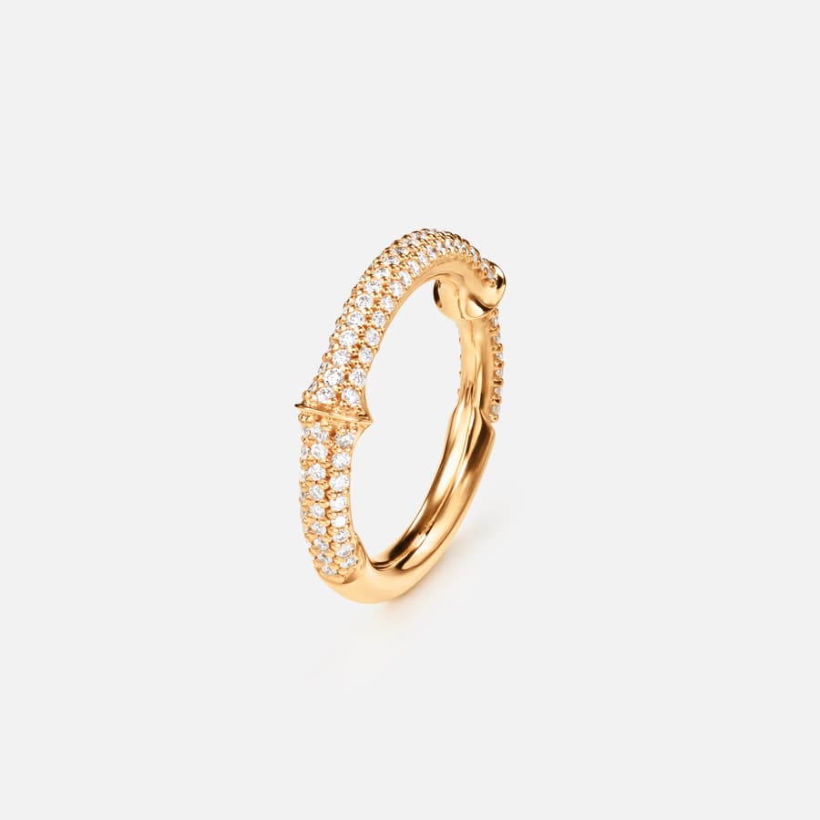 Nature Ring IV in 18 Karat Polished Yellow Gold with Pavé-set Diamonds | Ole Lynggaard Copenhagen