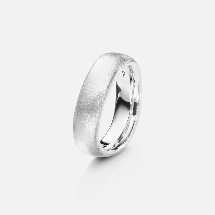 Men's Love Ring No 6 in 18 Karat White Gold  |  Ole Lynggaard 