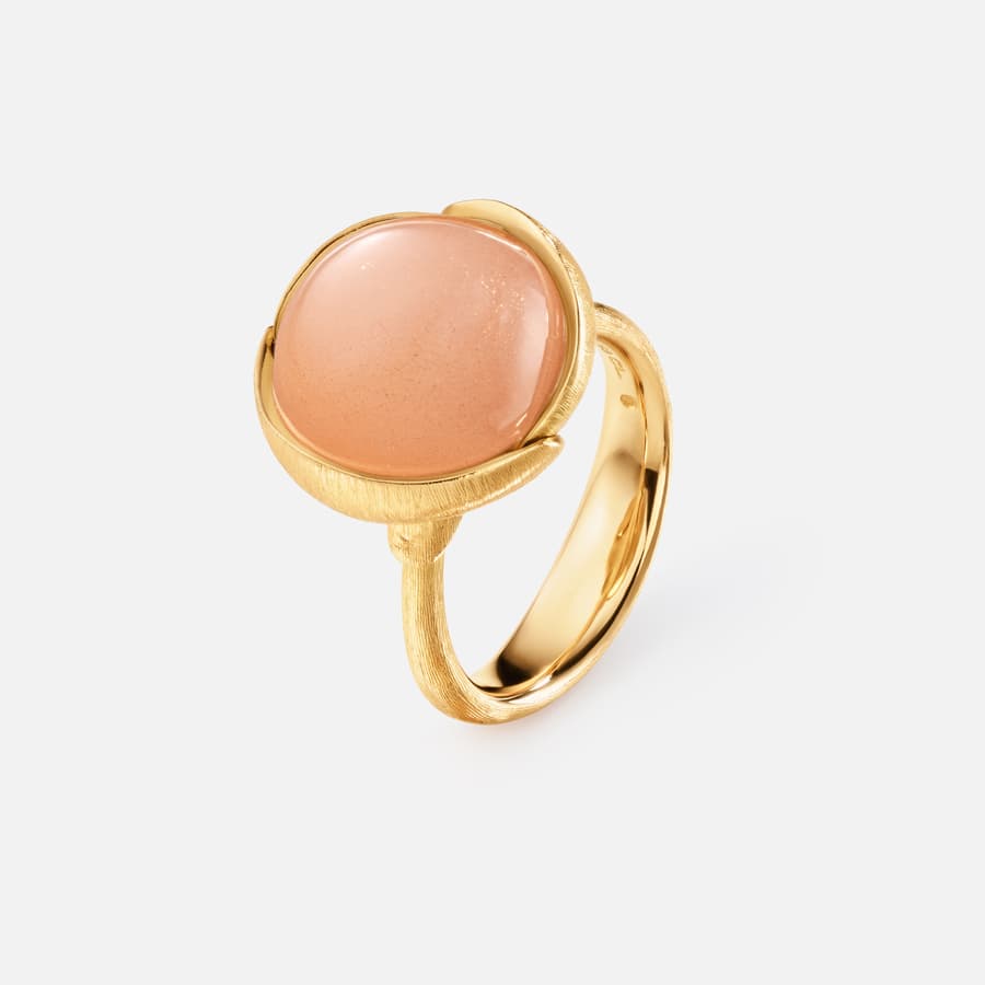 Lotus Ring Large in 18 Karat Yellow Gold with Blush Moonstone  |  Ole Lynggaard Copenhagen