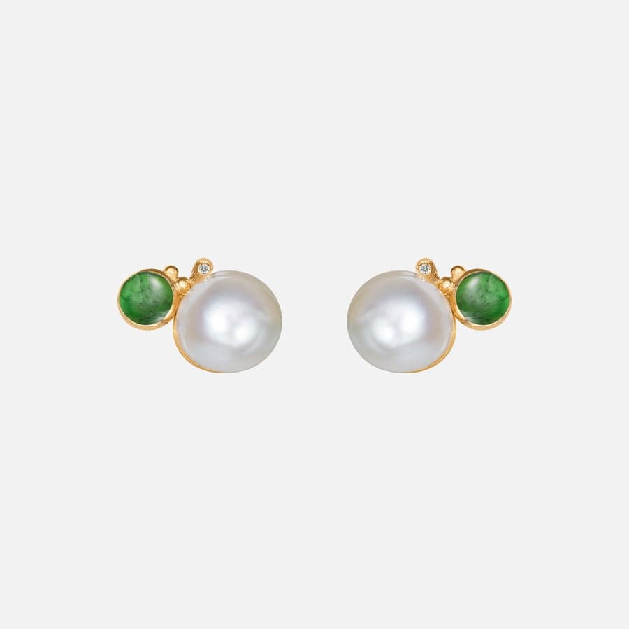 BoHo Pearl Stud Earrings in Gold with  Green Tourmaline and Diamonds  |  Ole Lynggaard Copenhagen