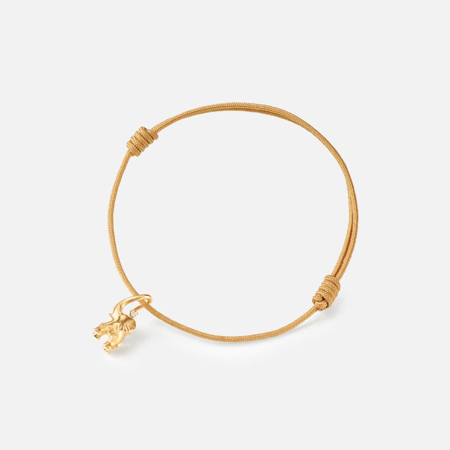 Elephant-Kordelarmband in Gelbgold mit einem Diamanten an einem beigen Nylonband | Ole Lynggaard