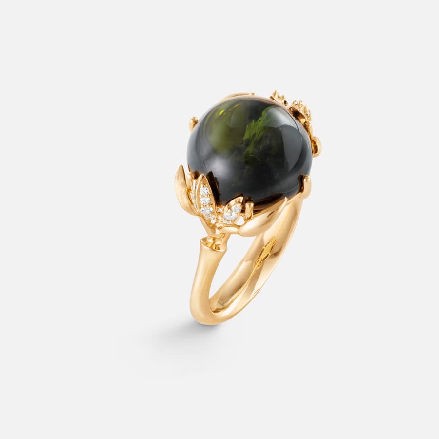 Bague Winter Frost en Or 18 Carats, Tourmaline Vert Foncé et Diamants | Ole Lynggaard Copenhagen