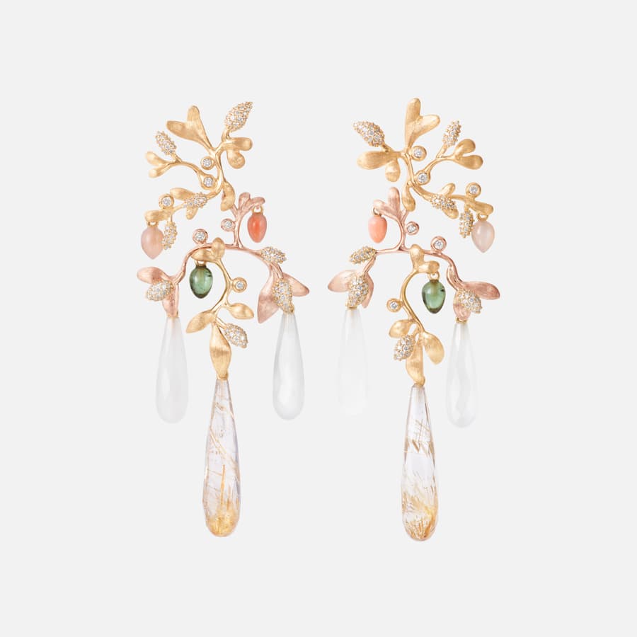 Gipsy ohrringe in 750/- Gold mit Diamanten, Mondstein, Koralle & Turmalin  | Ole Lynggaard 