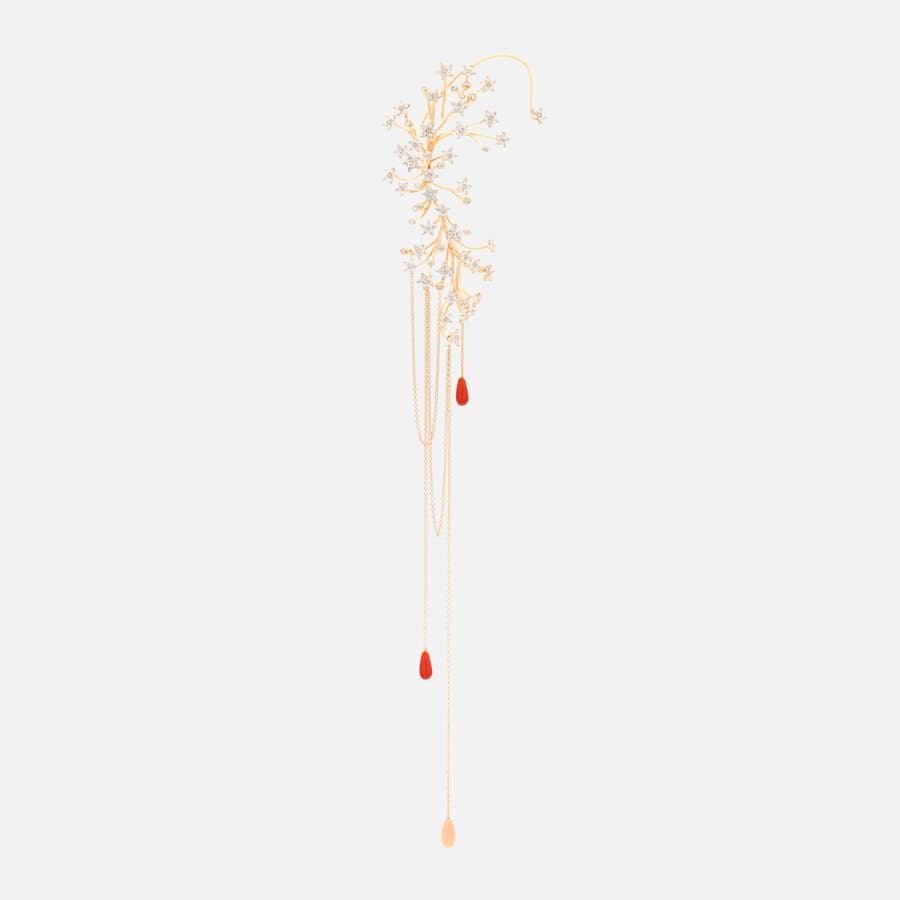 Boucle d'oreille Shooting Stars en Or 18 carats avec 250 Diamants et Corail  |  Ole Lynggaard Copenhagen     