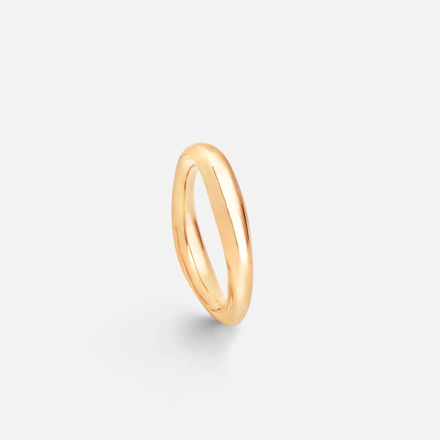 Love Ring No 3 in 18 Karat Polished Yellow Gold  |  Ole Lynggaard Copenhagen 