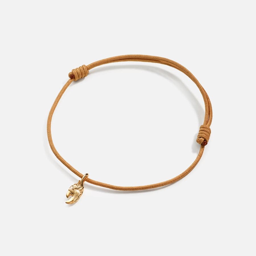 Young Fish crab claw bracelet in 18 karat yellow gold | OLE LYNGGAARD COPENHAGEN	