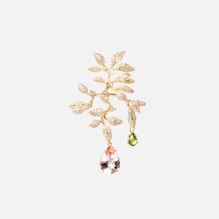 Gipsy earring medium pavé, left edition, in yellow gold with morganite, green tourmaline, and brilliant-cut diamonds | Ole Lynggaard