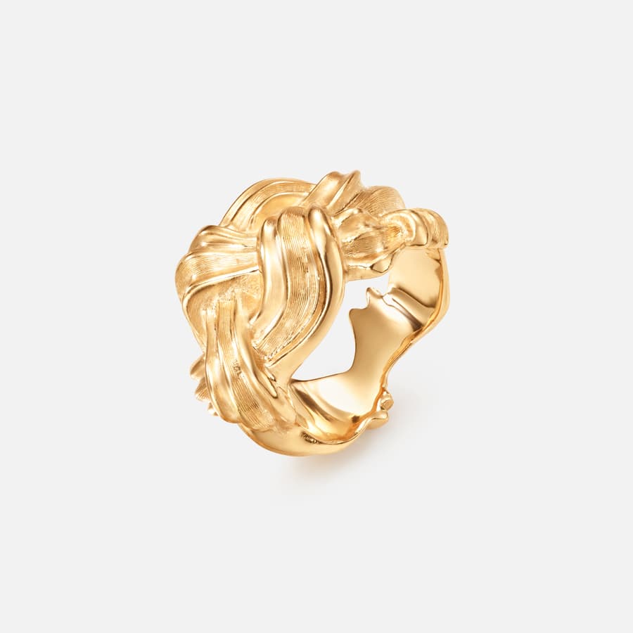 Braided ring organic large in 18 karat yellow gold | Ole Lynggaard