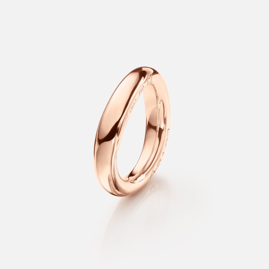 Love Ring No 4 in 18 Karat Polished Rose Gold  |  Ole Lynggaard 