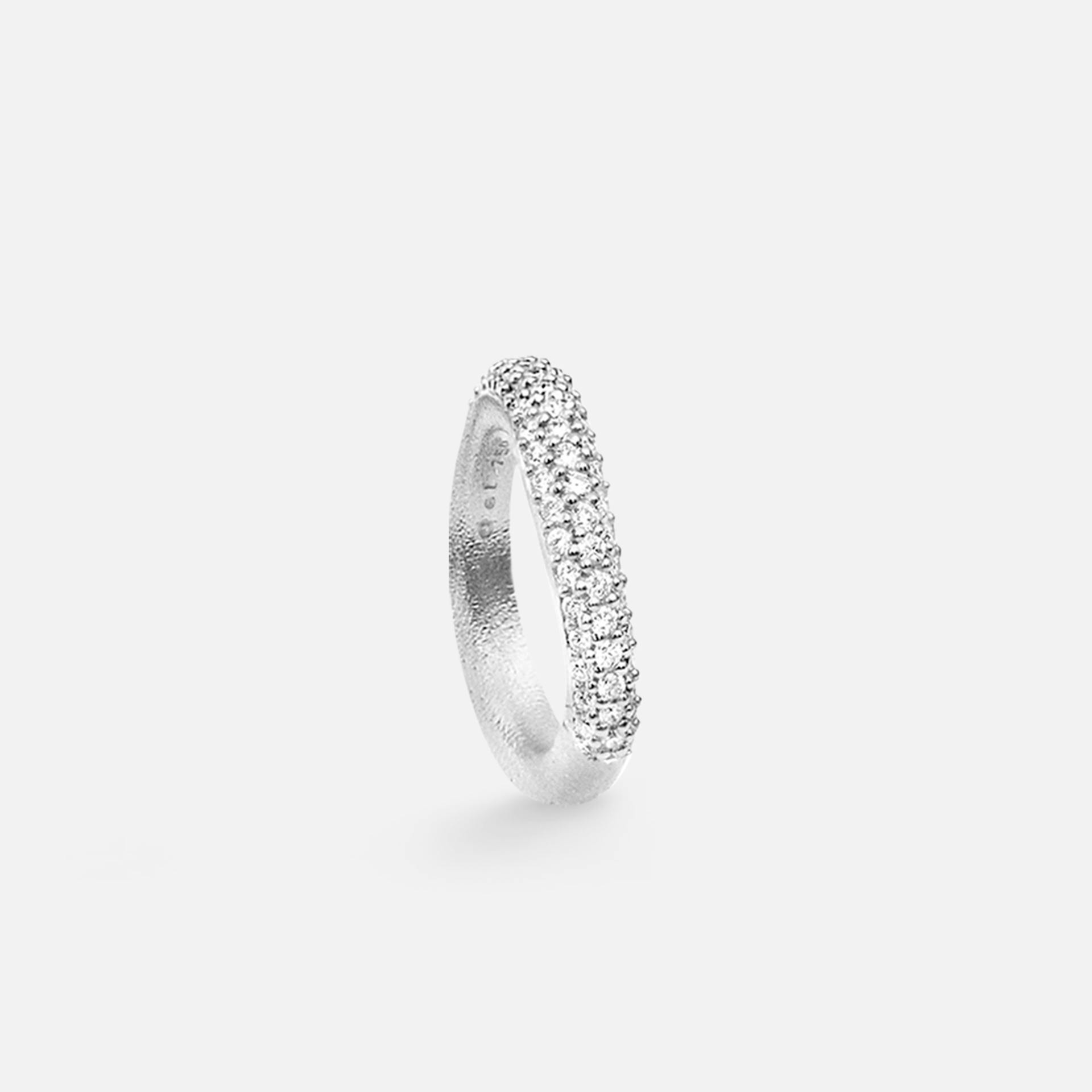 Love ring 4 18k white gold textured and diamonds 0.71 ct. TW. VS.