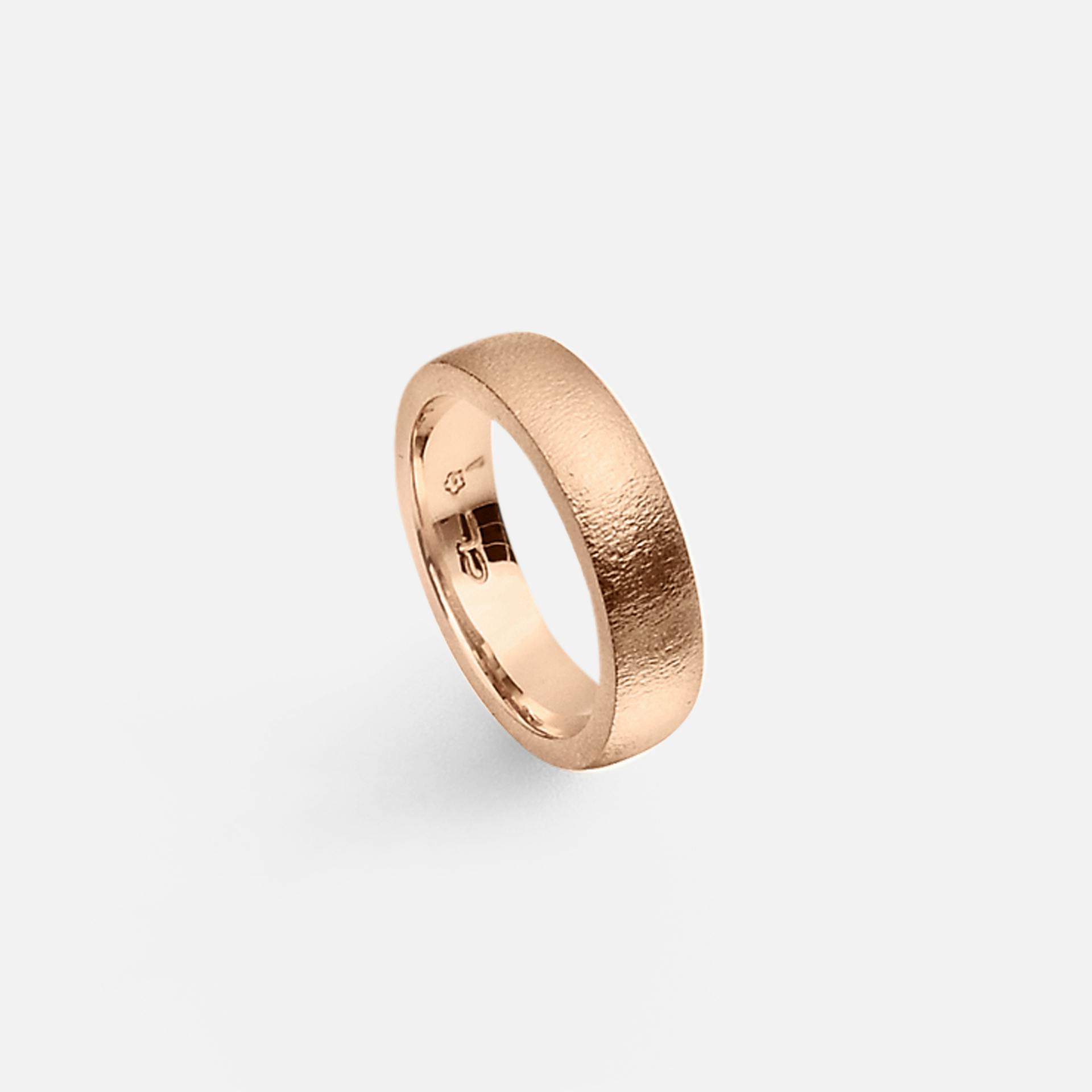 Forever Love Men's Ring in Textured Rose Gold  |  Ole Lynggaard Copenhagen