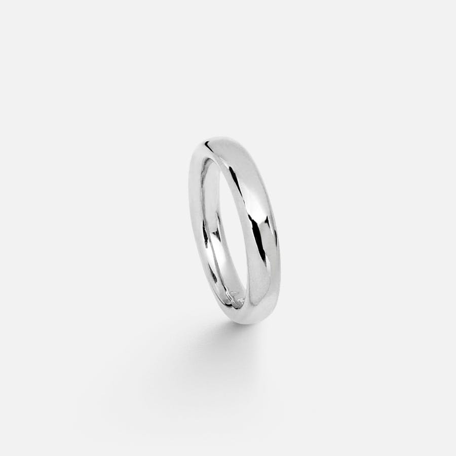 The Ring, 4 mm i poleret hvidguld | Ole Lynggaard Copenhagen 