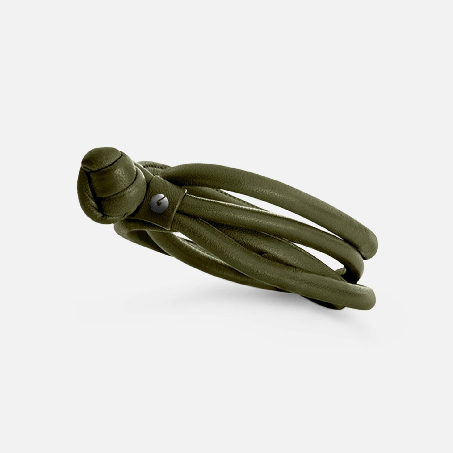 Armygrønt  læderarmbånd til charms og vedhæng | Ole Lynggaard Copenhagen