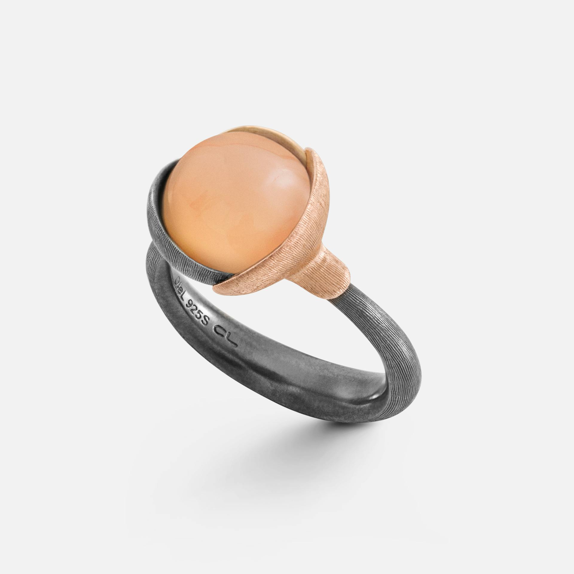 Lotus Ring size 2 in Gold & Oxidized Sterling Silver with Blush Moonstone  |  Ole Lynggaard Copenhagen