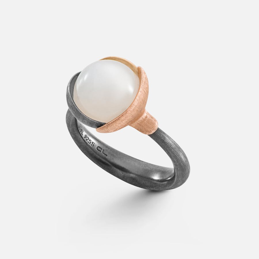 Lotus Ring size 2 in Gold & Oxidized Sterling Silver with White Moonstone  |  Ole Lynggaard Copenhagen