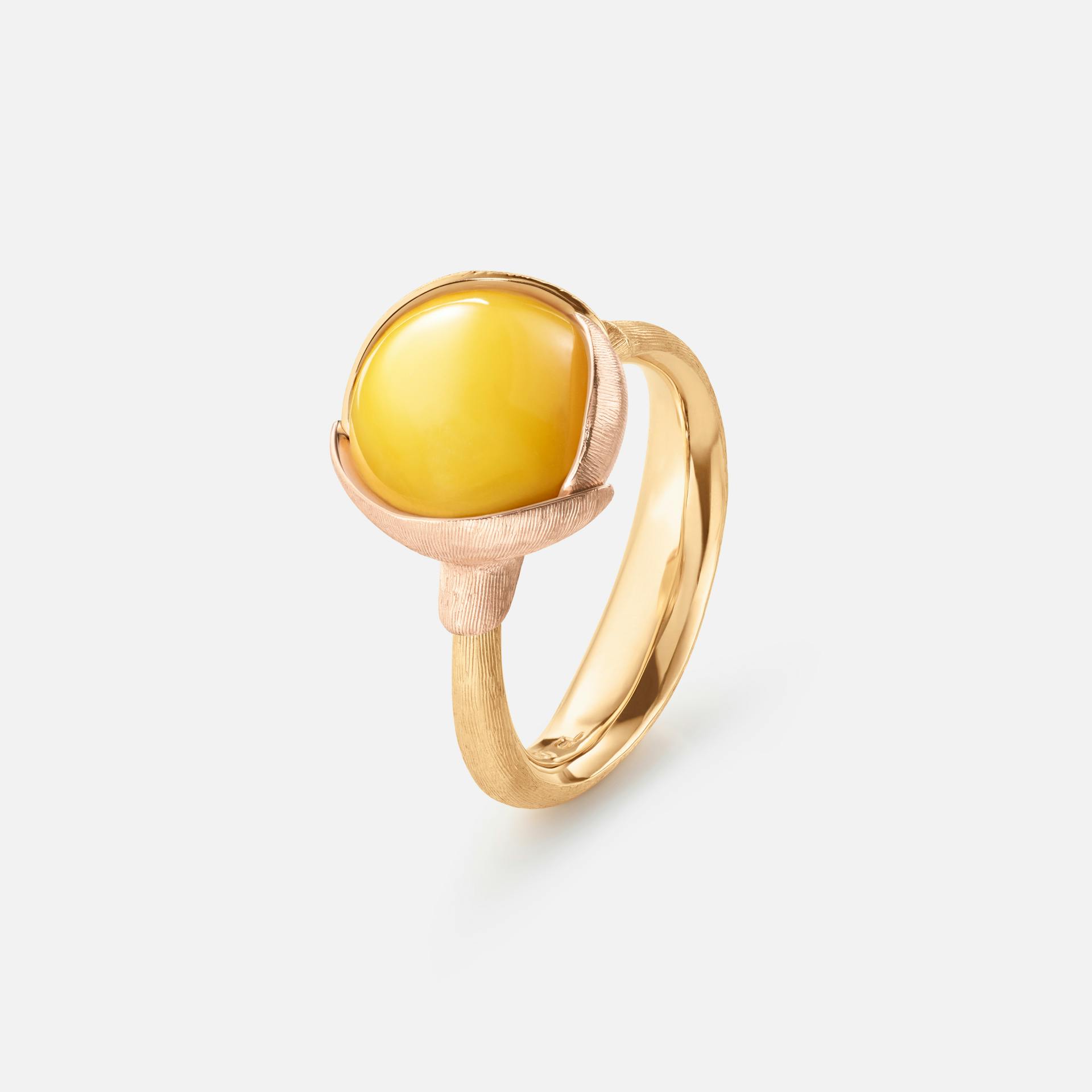 Lotus-ring størrelse 2 i gult guld og rosaguld med rav | Ole Lynggaard Copenhagen