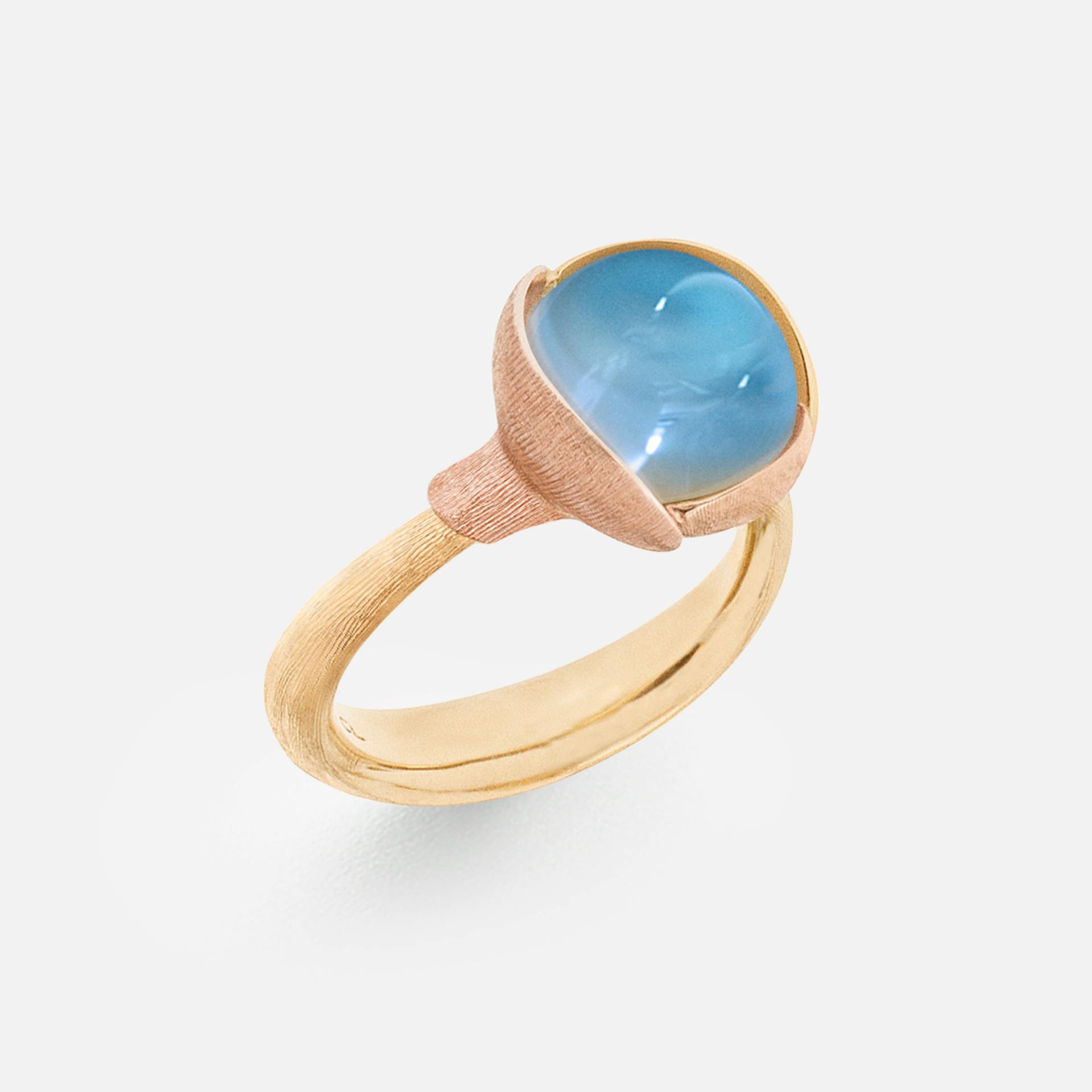 Lotus Ring size 2 in Yellow and Rose Gold  with Blue Topaz  |  Ole Lynggaard Copenhagen