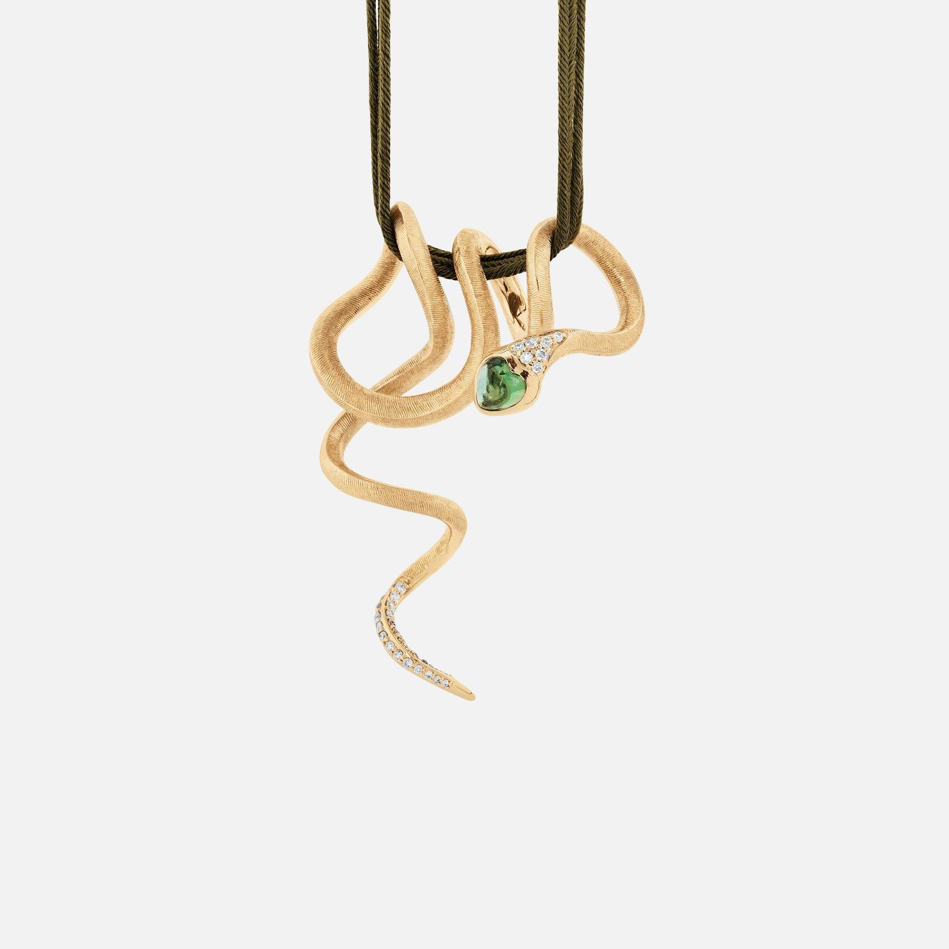 Snakes vedhæng i guld med grøn turmalin og paverede diamanter | Ole Lynggaard Copenhagen