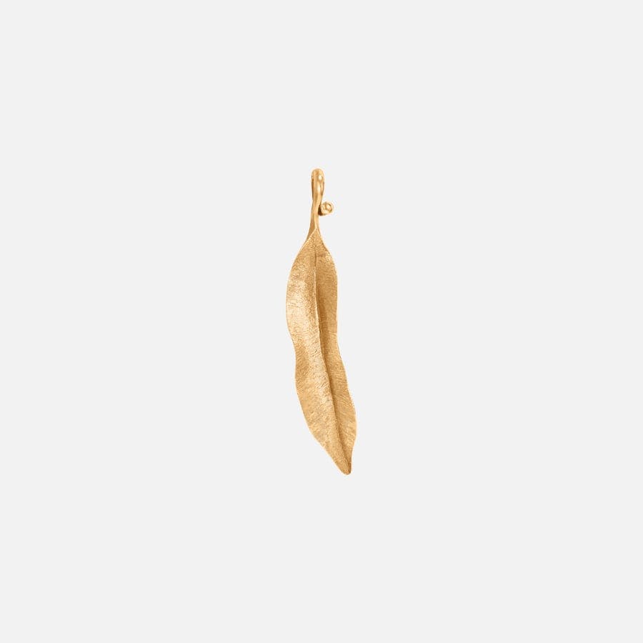 Leaves Collection 4.5 cm Pendant in 18 Karat Yellow Gold   |  Ole Lynggaard Copenhagen 