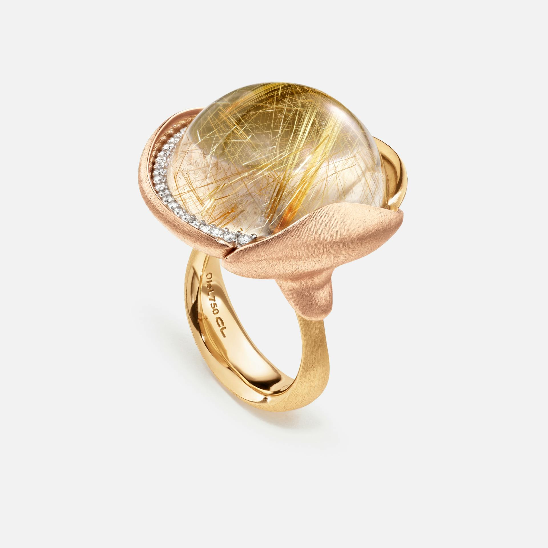 Lotus-ring 4 i gult guld og rosaguld med diamanter og rutilkvarts | Ole Lynggaard Copenhagen