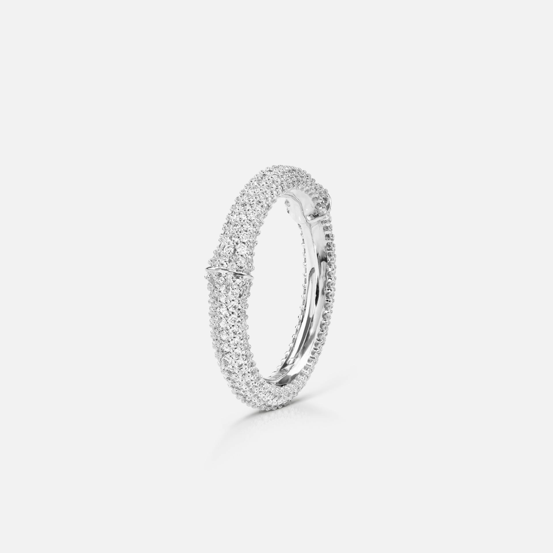 Nature Ring IV in 18 Karat White Gold with Pavé-set Diamonds | Ole Lynggaard Copenhagen