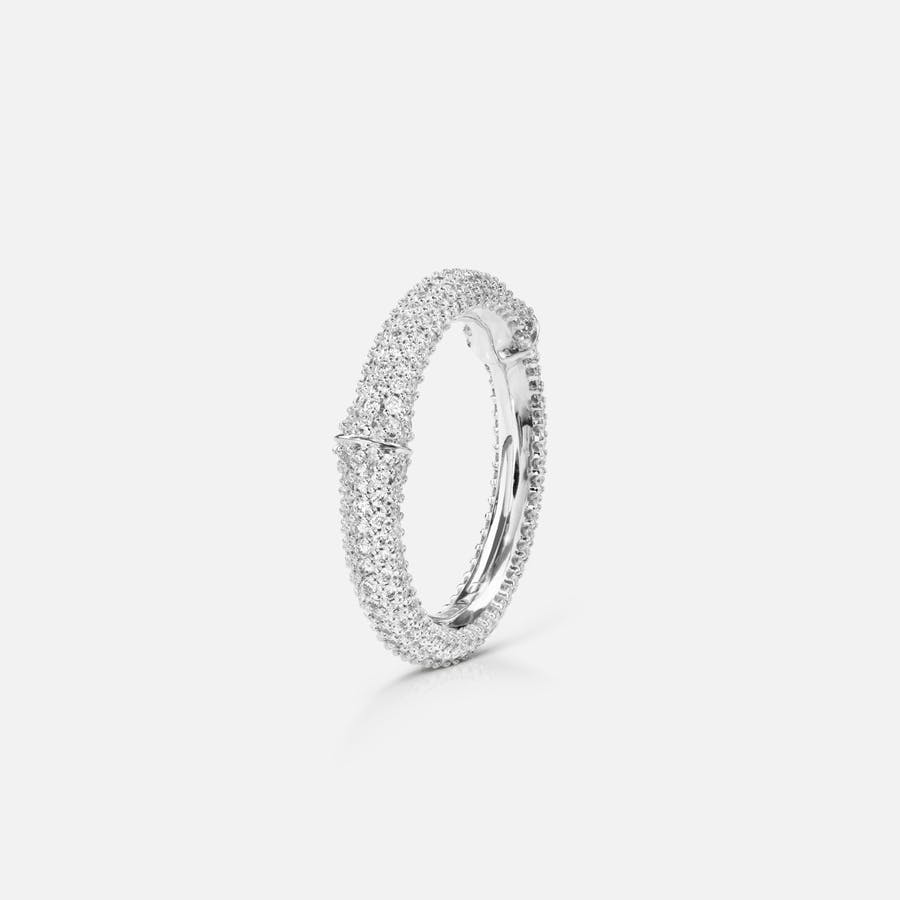 Nature Ring IV in 18 Karat White Gold with Pavé-set Diamonds | Ole Lynggaard Copenhagen