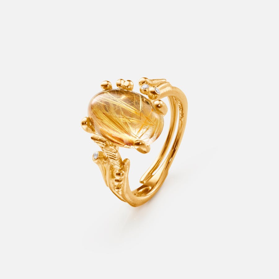 BoHo ring small in 18 karat gold, rutile quartz and diamonds | Ole Lynggaard Copenhagen