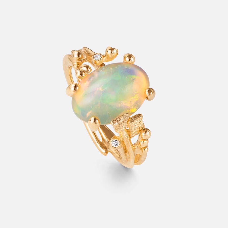 BoHo ring klein in Gold mit Opal und Diamanten | Ole Lynggaard Copenhagen