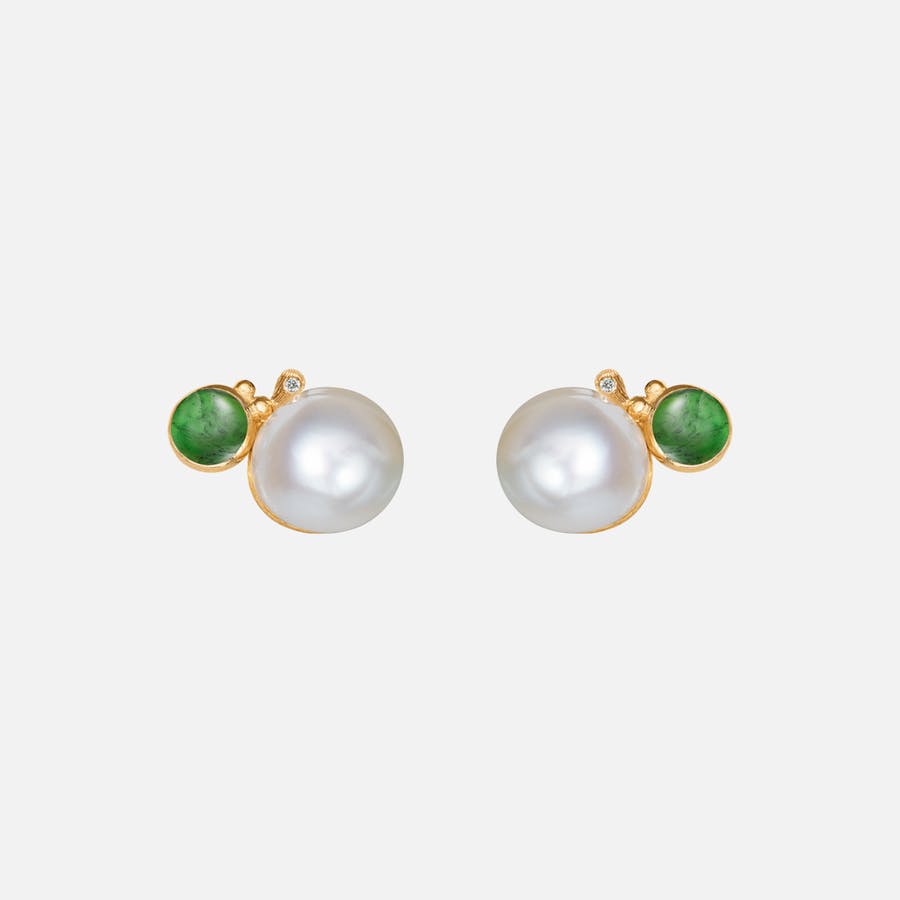 BoHo Pearl Stud Earrings in Gold with  Green Tourmaline and Diamonds  |  Ole Lynggaard Copenhagen