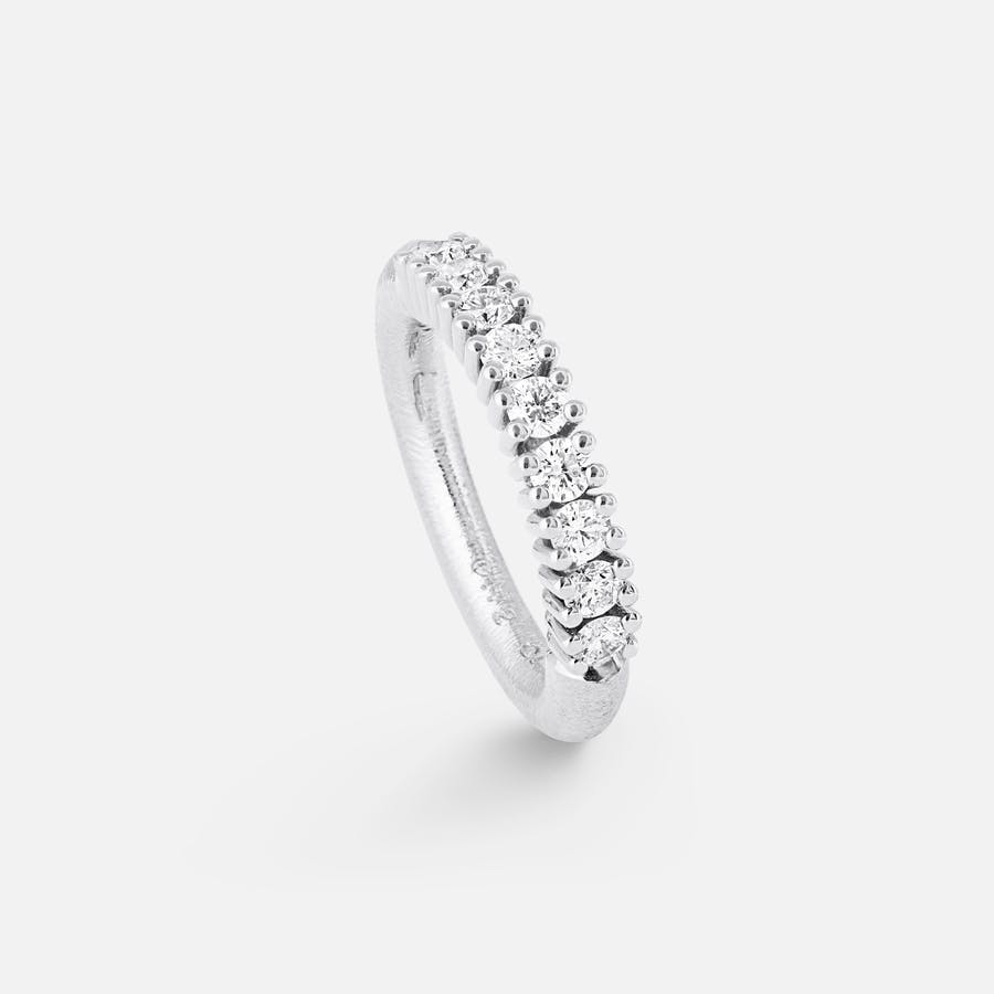 Celebration Ring aus 18 Karat strukturiertem Weißgold mit Diamanten l Ole Lynggaard Copenhagen 