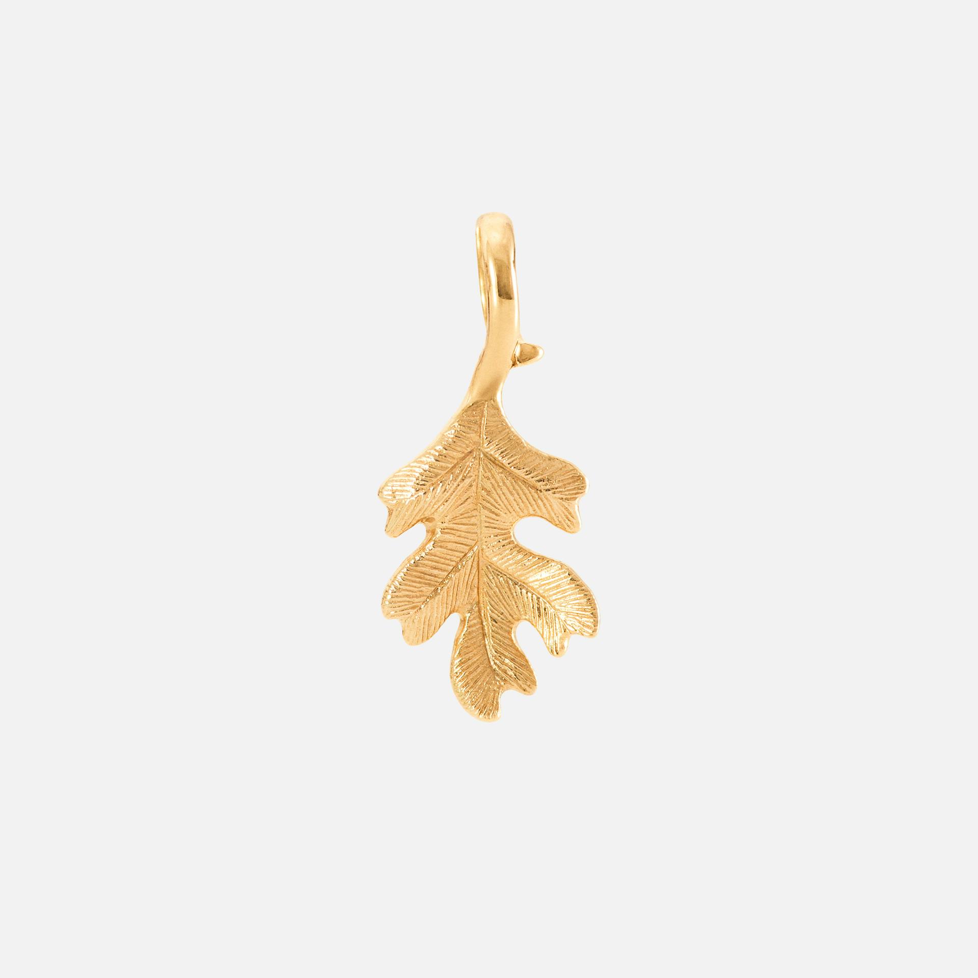 Egebladsvedhæng lille i 18 karat gult guld | Ole Lynggaard Copenhagen
