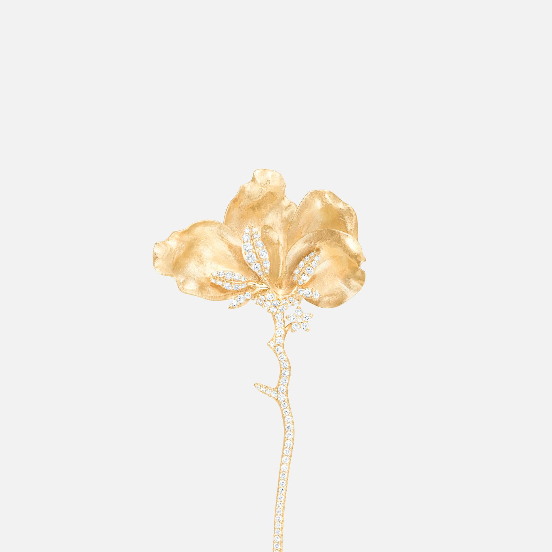 Wild Rose Brooch Small in Gold with Diamonds  |  Ole Lynggaard Copenhagen 
