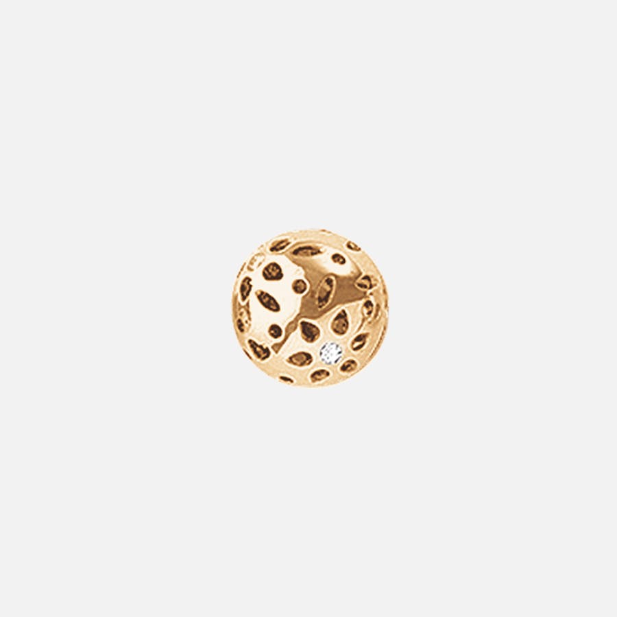 Lace Globe Clasp Small in 18 Karat Yellow Gold with Diamonds  |  Ole Lynggaard Copenhagen