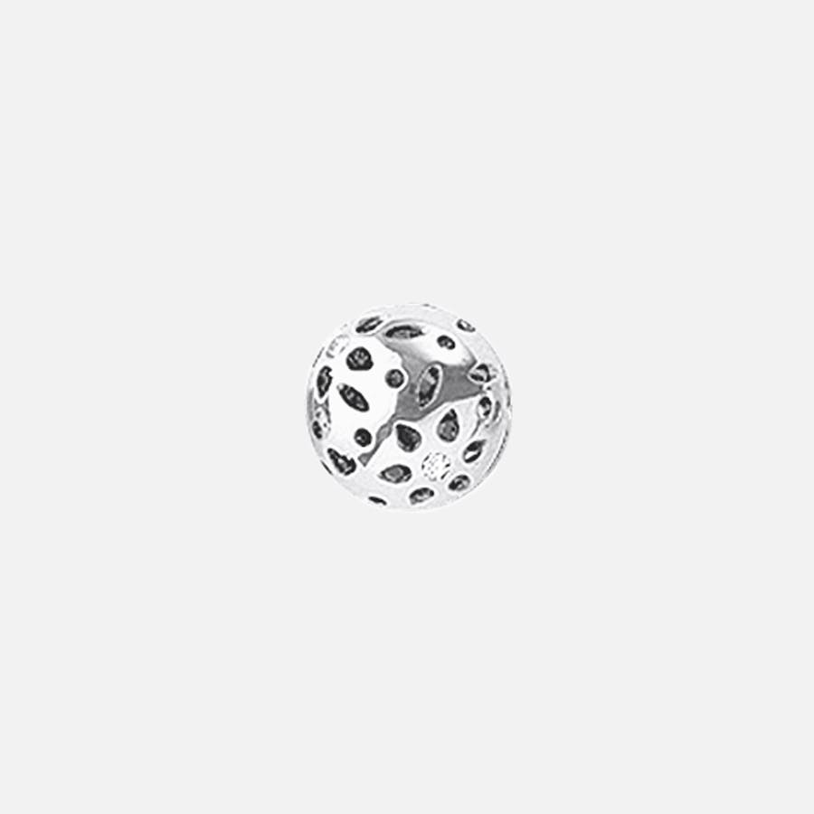 Lace Globe Clasp Small in 18 Karat White Gold with Diamonds  |  Ole Lynggaard Copenhagen