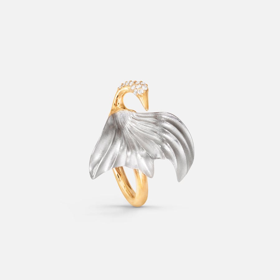 Cranes Ring Small in 18 Karat Gold with Diamonds | Ole Lynggaard Copenhagen