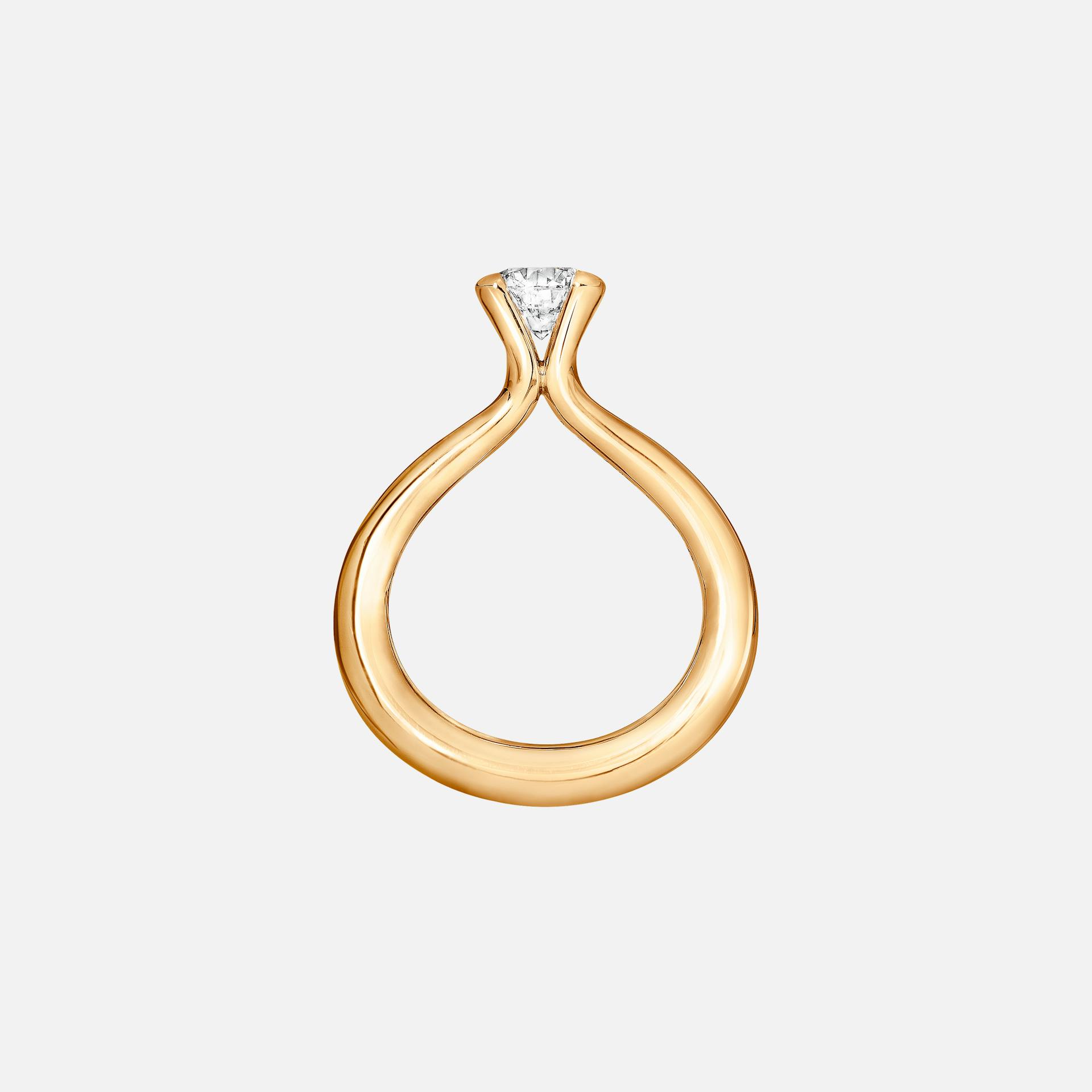 Solitaire Ring Heavy in Yellow Gold with Brilliant Cut Diamond  |  Ole Lynggaard Copenhagen 