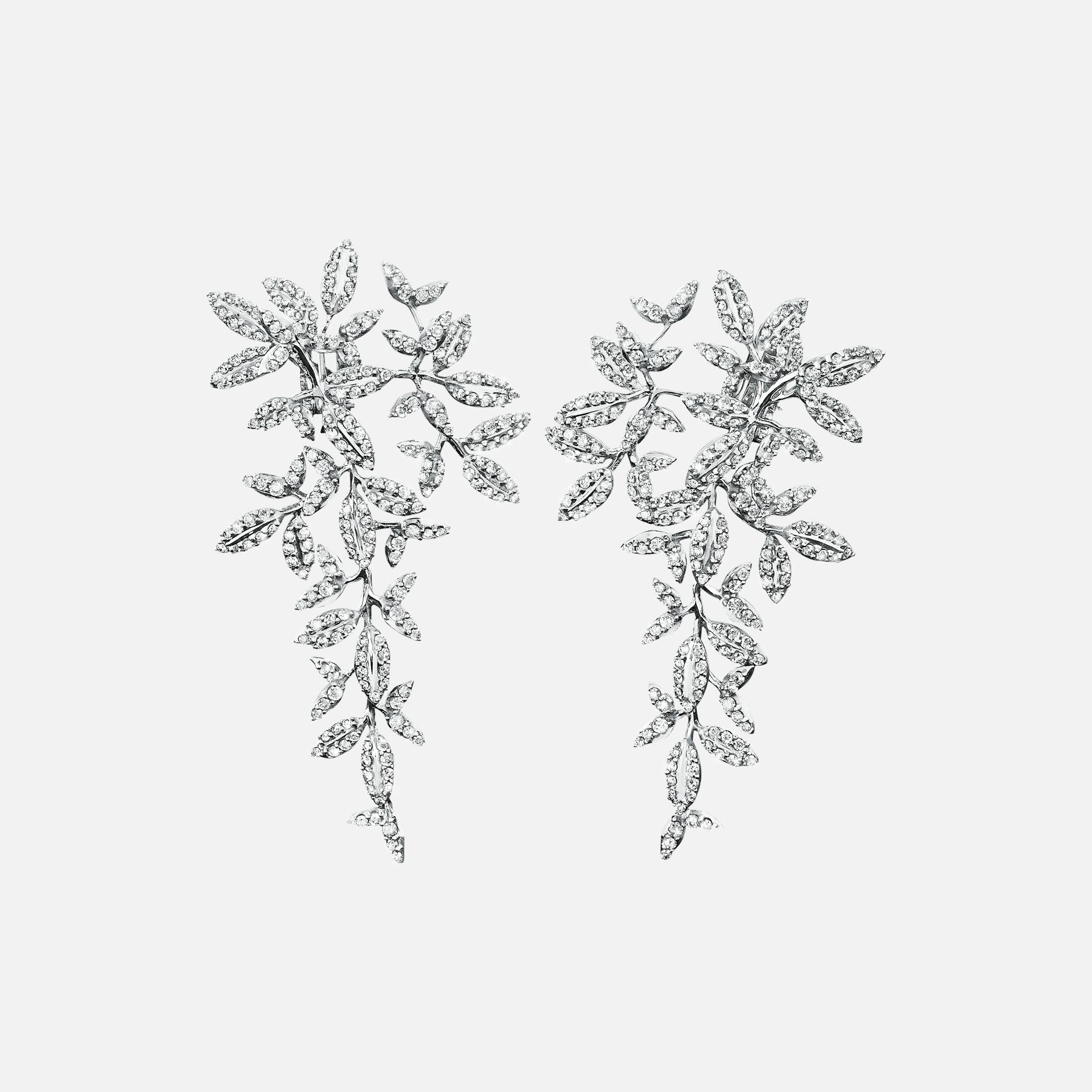 Winter Frost earclips 18k white gold with diamonds 3,54 ct. TW.VS.