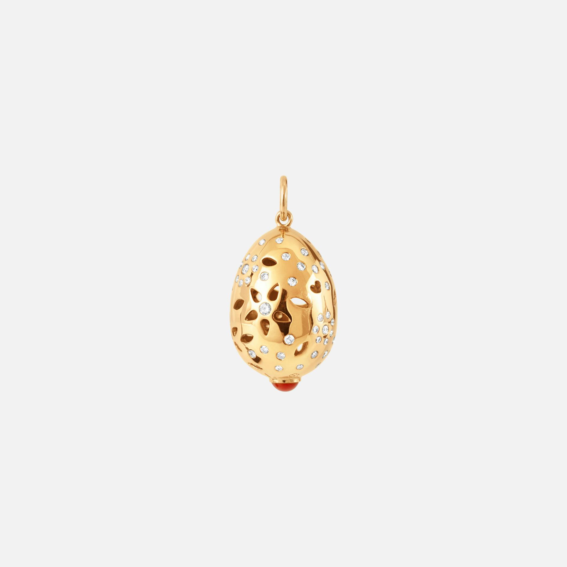 Lace Pendant in Yellow Gold with Diamonds & Red Coral  |  Ole Lynggaard Copenhagen