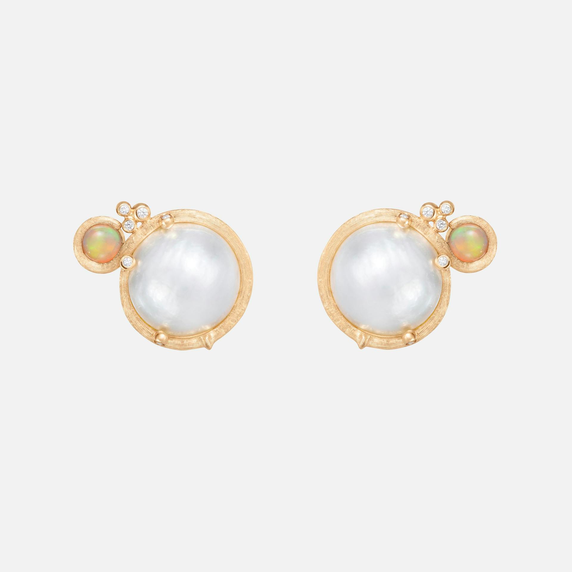 BoHo earclips small 18k gold with Mabe pearls, opal and diamonds