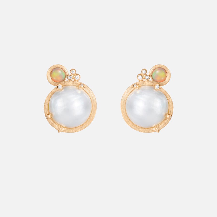BoHo earclips small 18k gold with mabe pearl and opal
