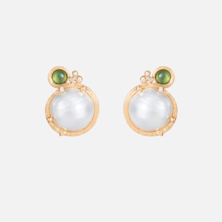 BoHo earclips small 18k gold with mabe pearl and tourmaline
