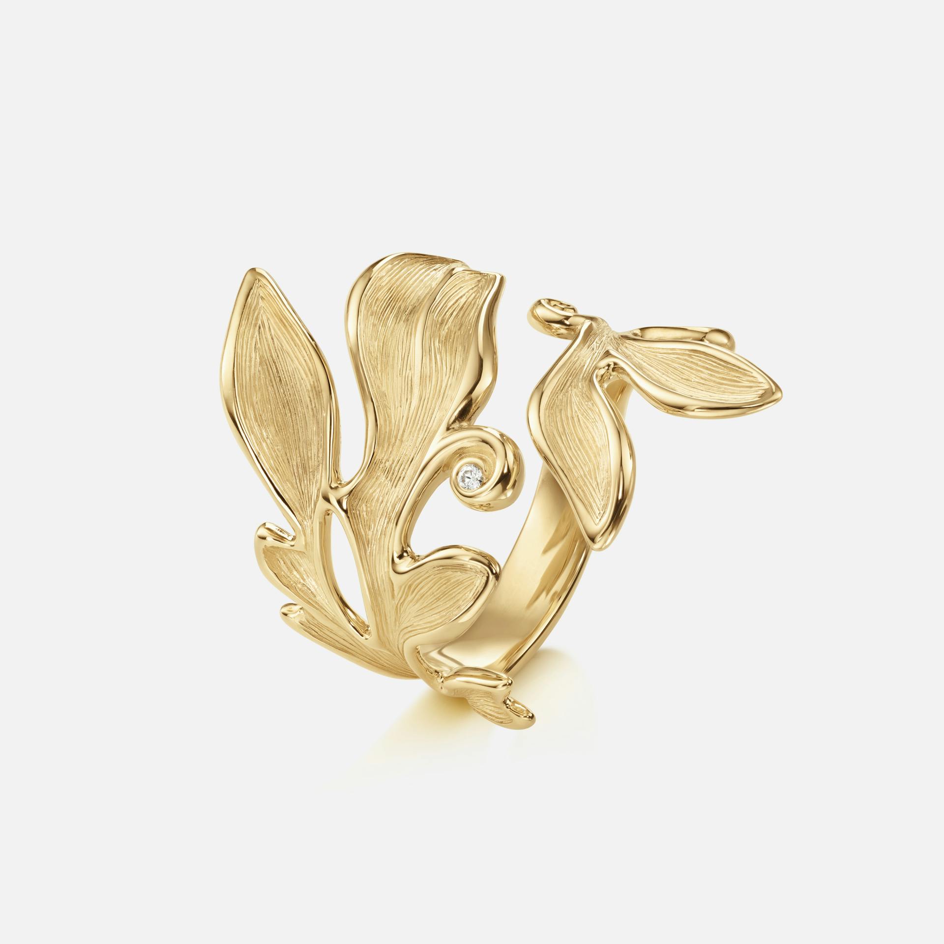 Forest ring in Yellow Gold with Diamond  |  Ole Lynggaard Copenhagen 