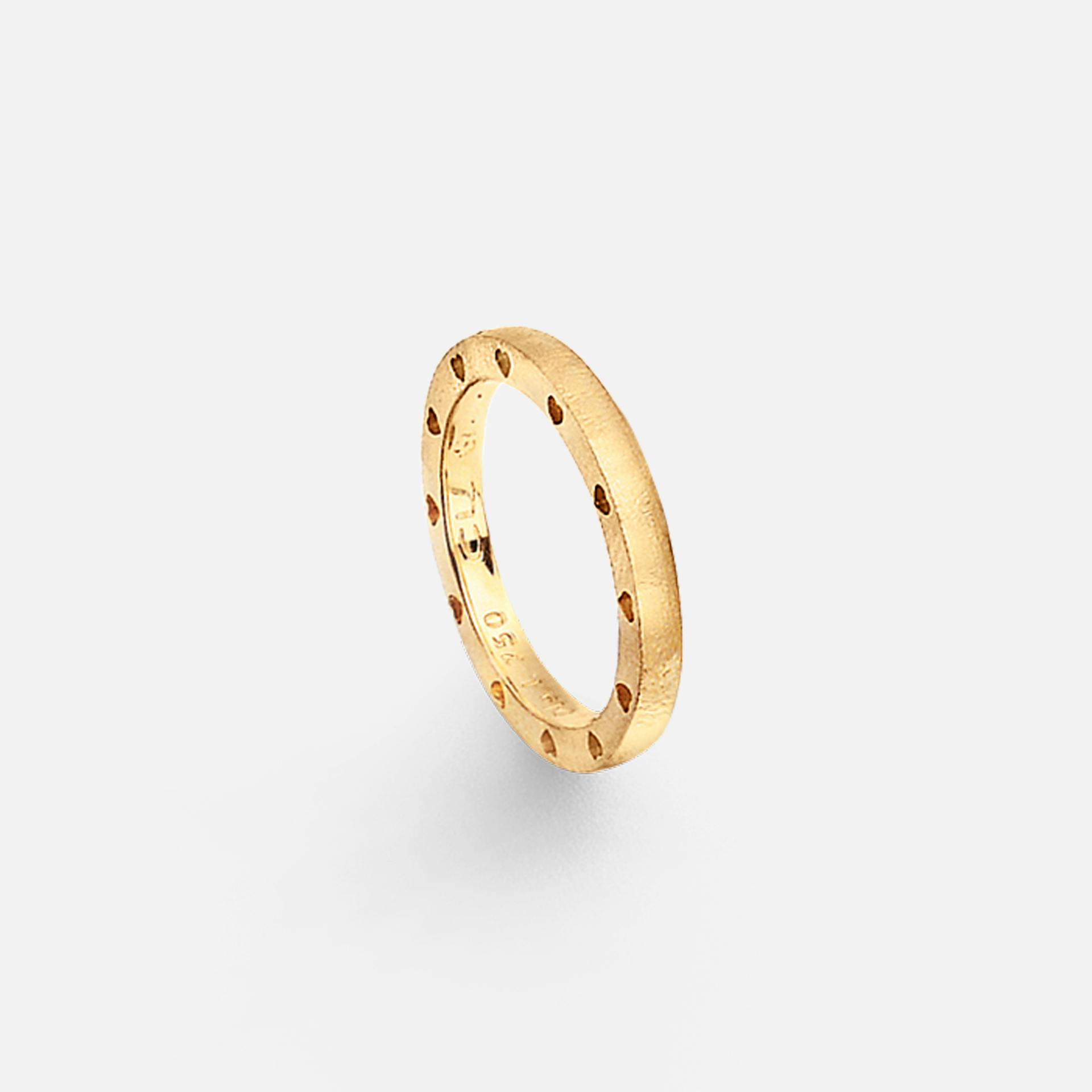 Forever Love-ring i tekstureret gult guld | Ole Lynggaard Copenhagen