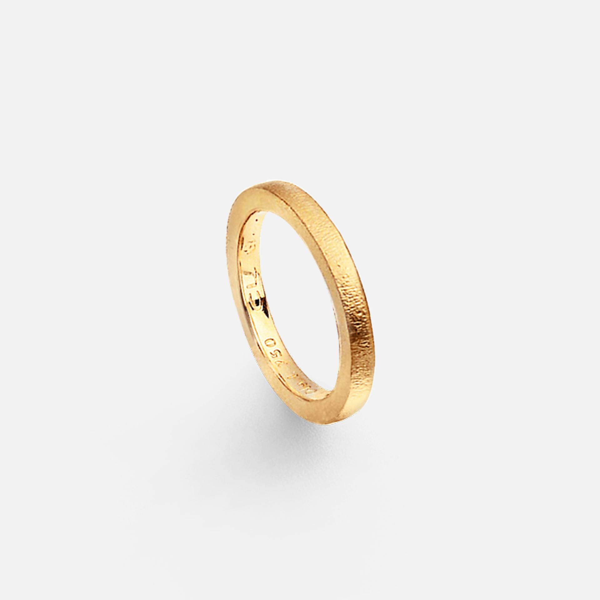 Forever Love-ring i tekstureret gult guld | Ole Lynggaard Copenhagen