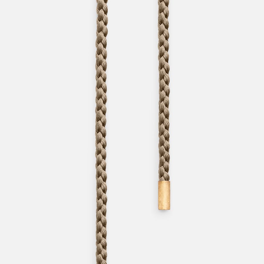 Seidene Mokuba-Halskettenschnur mit Endstücken in texturiertem 750/- Gelbgold  |  Ole Lynggaard Copenhagen 