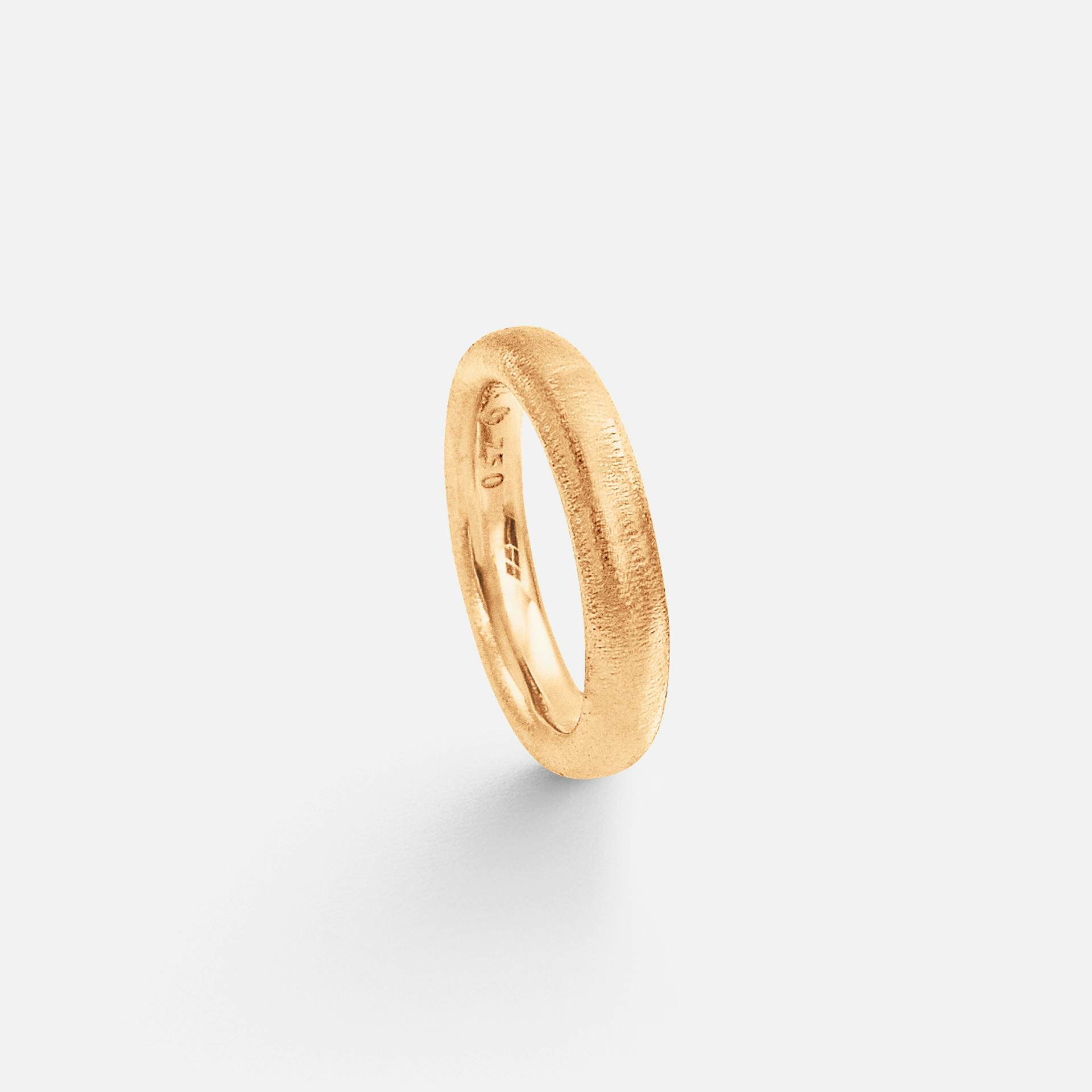 The Ring mens 4mm 18k textured gold